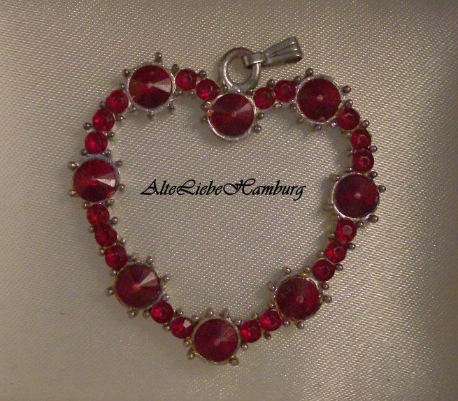 Vintage Herzanhänger von AlteLiebeHamburg