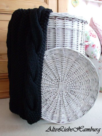 Decke / Plaid mit Zopfmuster grob gestrickt