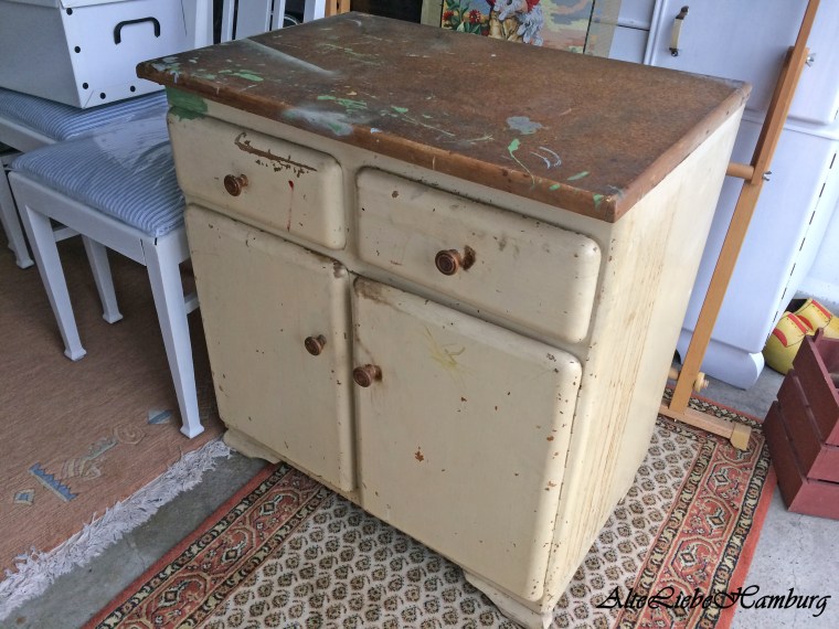 Alte Waschkommode