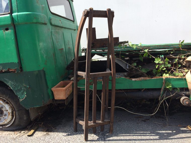 Alter Holzschlitten von 1900 und älter